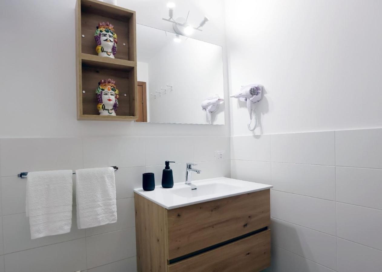 Bonello House Cattedrale Apartment Palermo Luaran gambar